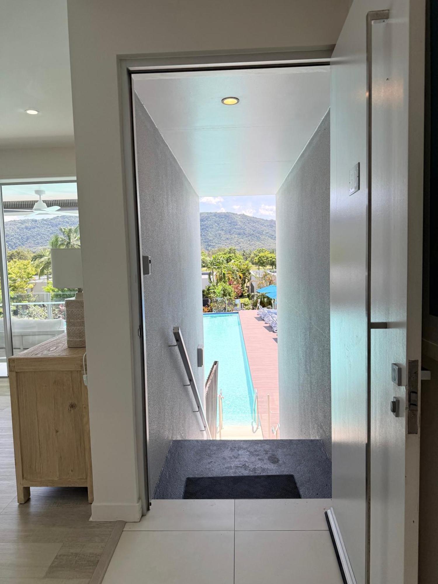 Pool Resort Port Douglas Buitenkant foto